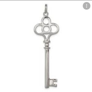 Silver Tone Skeleton Key Keychain